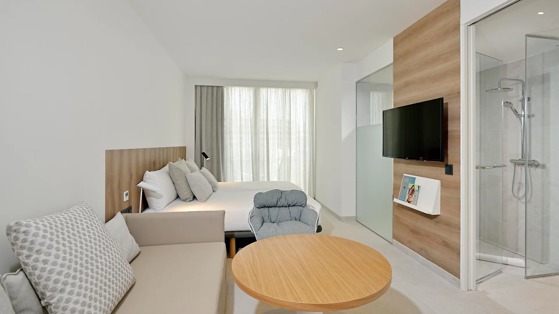 Innside By Melia Calvia Beach Magaluf  Magaluf (Mallorca)